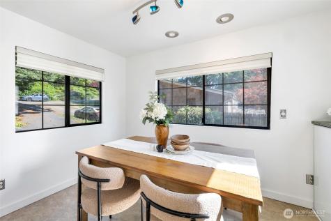9827 22nd Avenue SW Seattle WA 98106