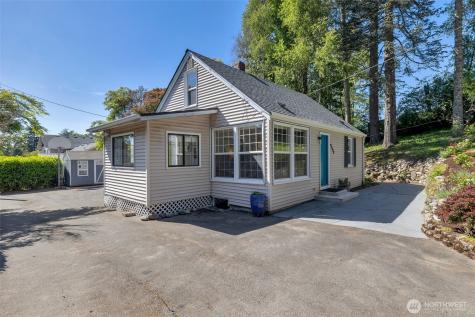 9827 22nd Avenue SW Seattle WA 98106
