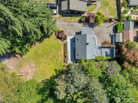 9827 22nd Avenue SW Seattle WA 98106