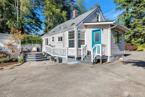 9827 22nd Avenue SW Seattle WA 98106