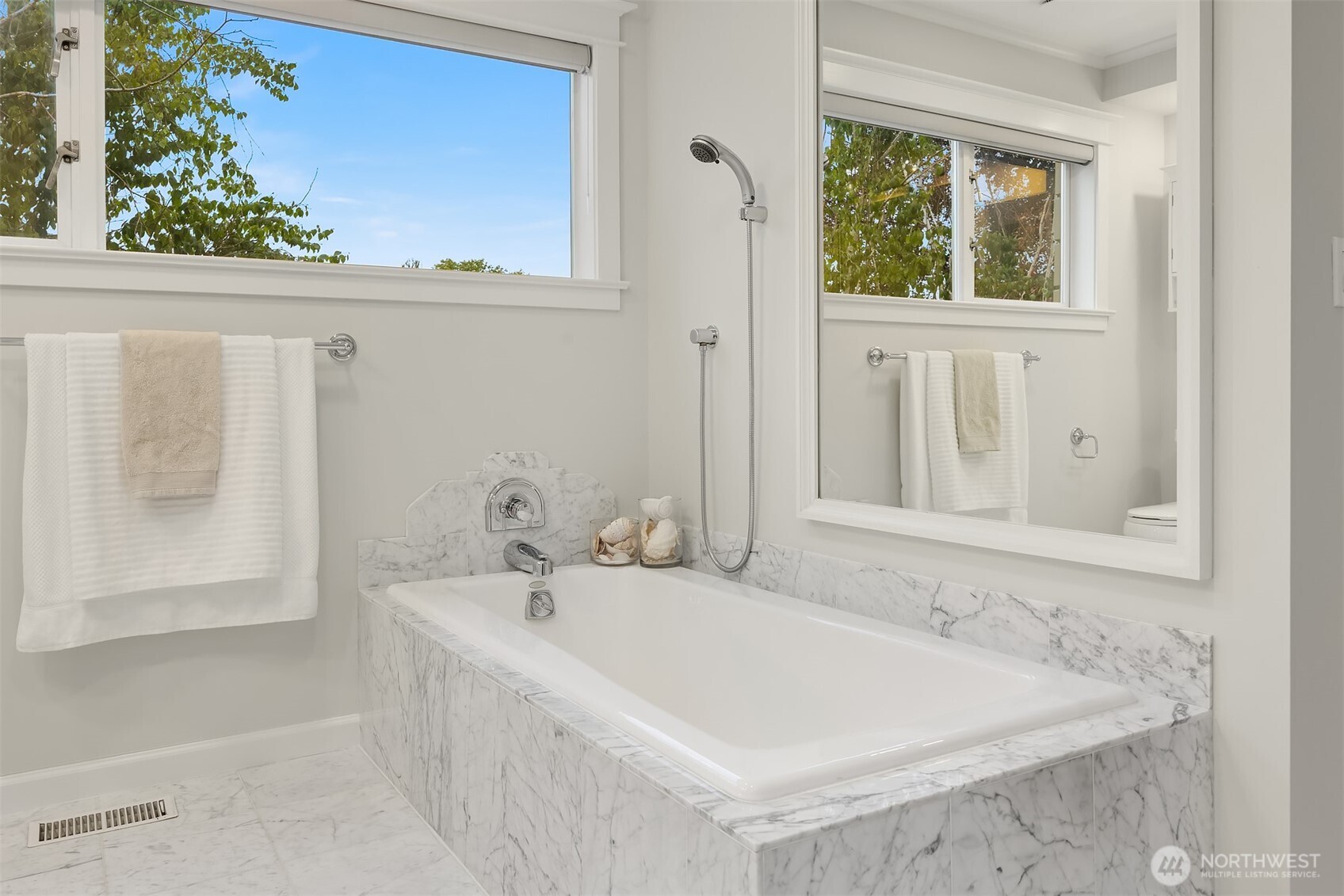 525 Prospect Street Seattle WA 98119