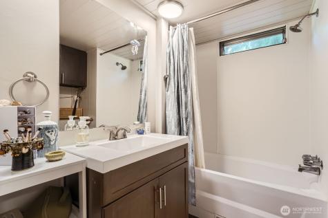 23800 SE Tiger Mountain Road Issaquah WA 98027