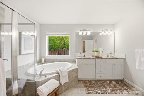 9649 15th Place SE Lake Stevens WA 98258