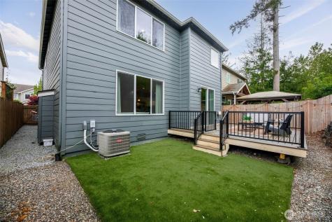 9649 15th Place SE Lake Stevens WA 98258