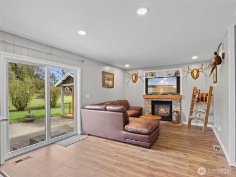 20110 Rainy Lane SW Rochester WA 98579
