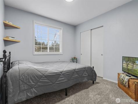 20110 Rainy Lane SW Rochester WA 98579
