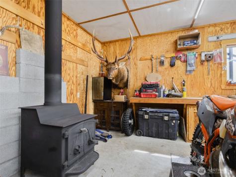 20110 Rainy Lane SW Rochester WA 98579