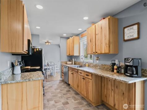 20110 Rainy Lane SW Rochester WA 98579