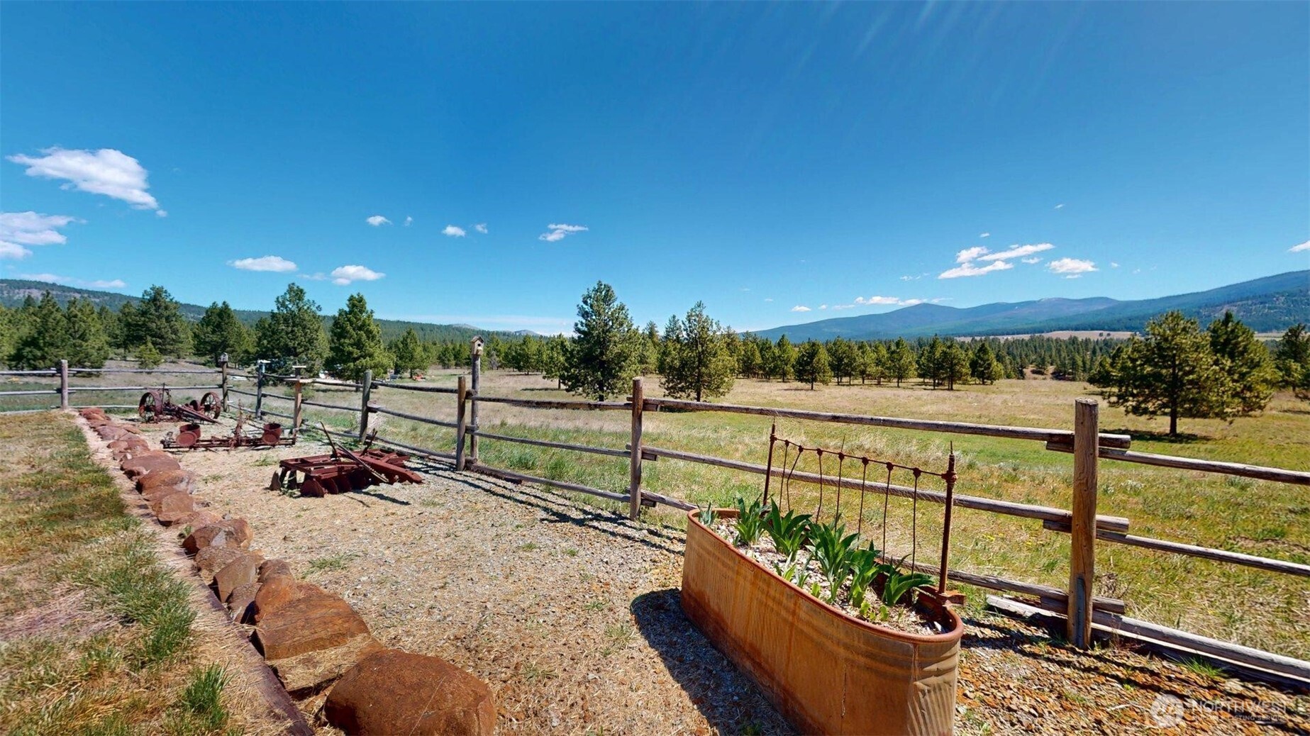 37 No Name Road Oroville WA 98855