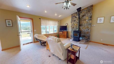 37 No Name Road Oroville WA 98855