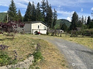 8472 Cimarron Way Maple Falls WA 98266