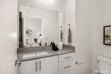 12526 15th Avenue NE Seattle WA 98125