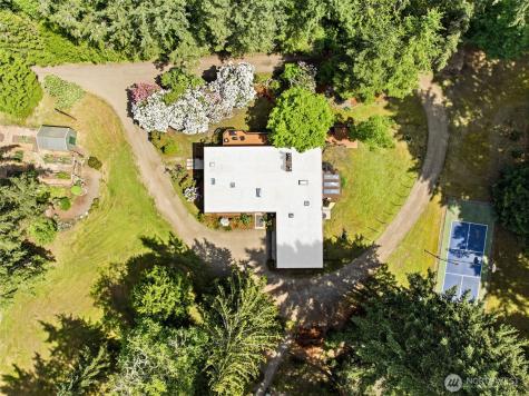 870 10TH Fox Island WA 98333