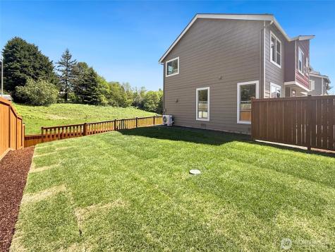 12506 SE 256th Place Kent WA 98030