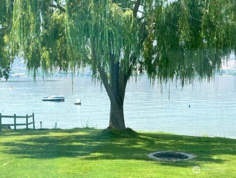 428 E Eastlake Road E Oroville WA 98844