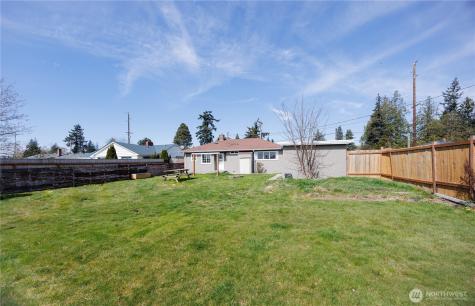 1534 E Section Street Mount Vernon WA 98274