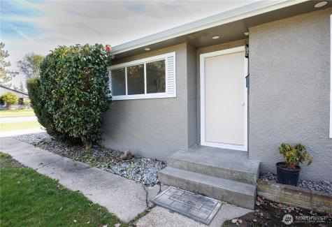 1534 E Section Street Mount Vernon WA 98274