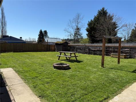 1534 E Section Street Mount Vernon WA 98274