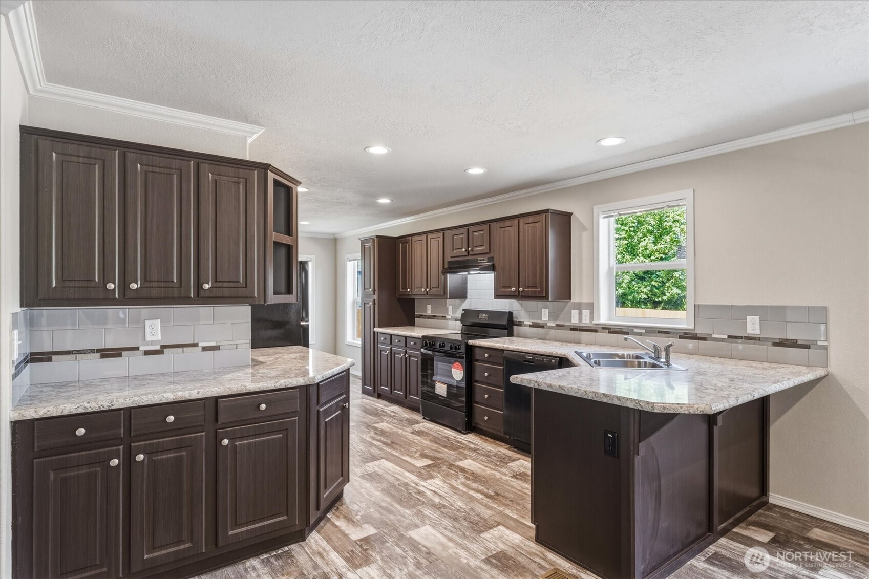 101 Sir Lancelot Drive Castle Rock WA 98611