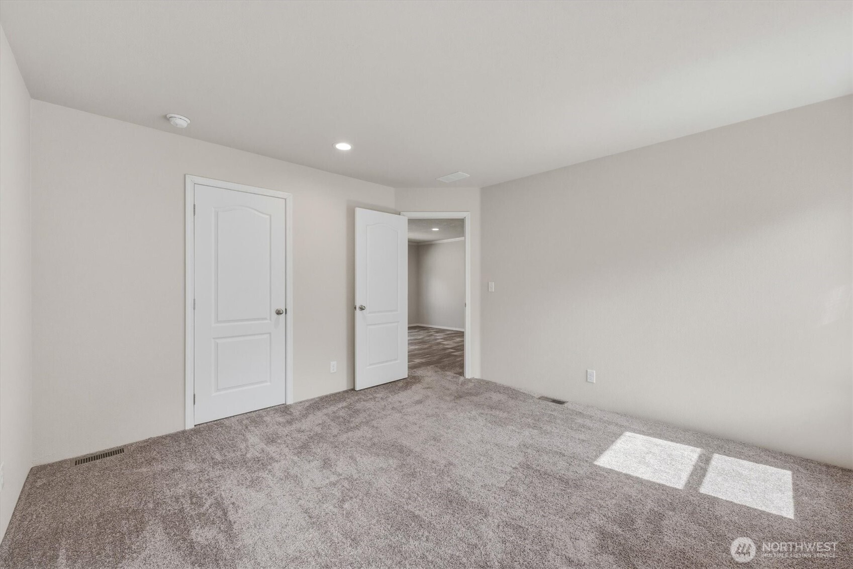 101 Sir Lancelot Drive Castle Rock WA 98611