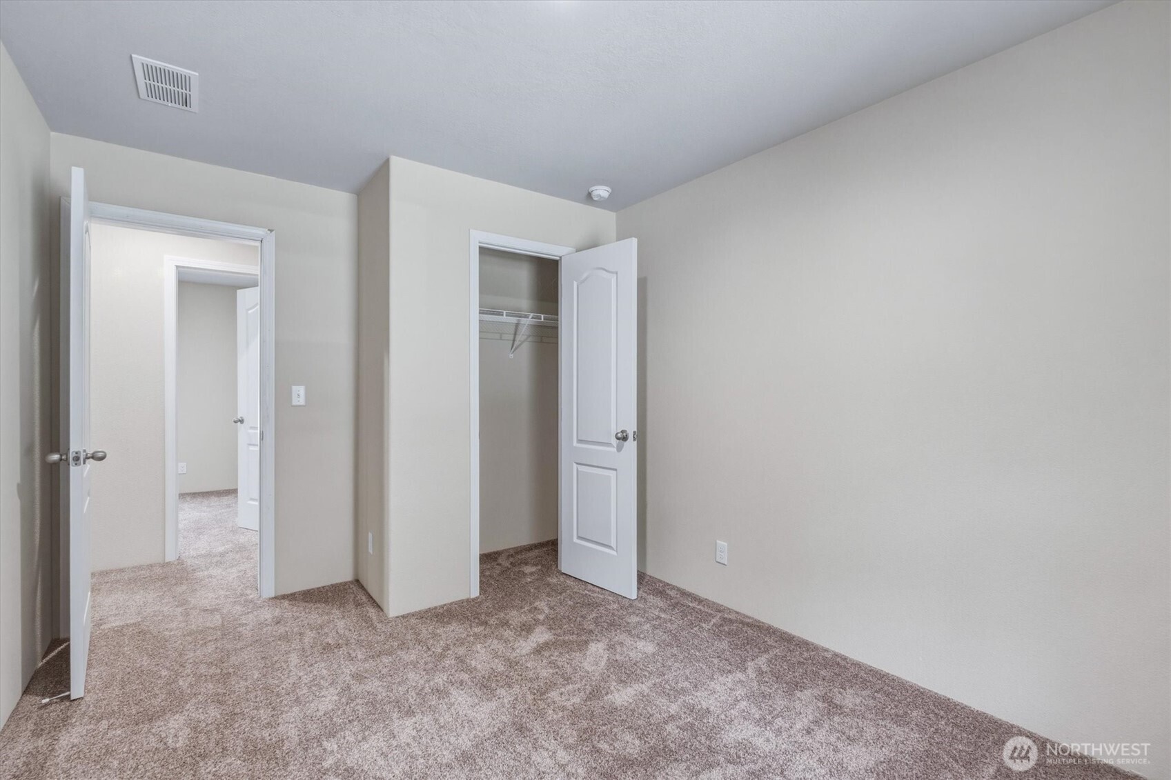 101 Sir Lancelot Drive Castle Rock WA 98611