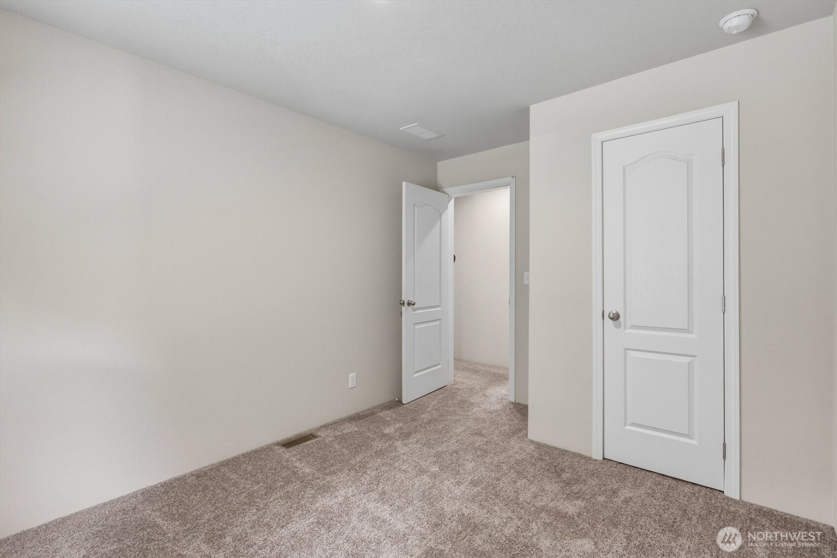 101 Sir Lancelot Drive Castle Rock WA 98611