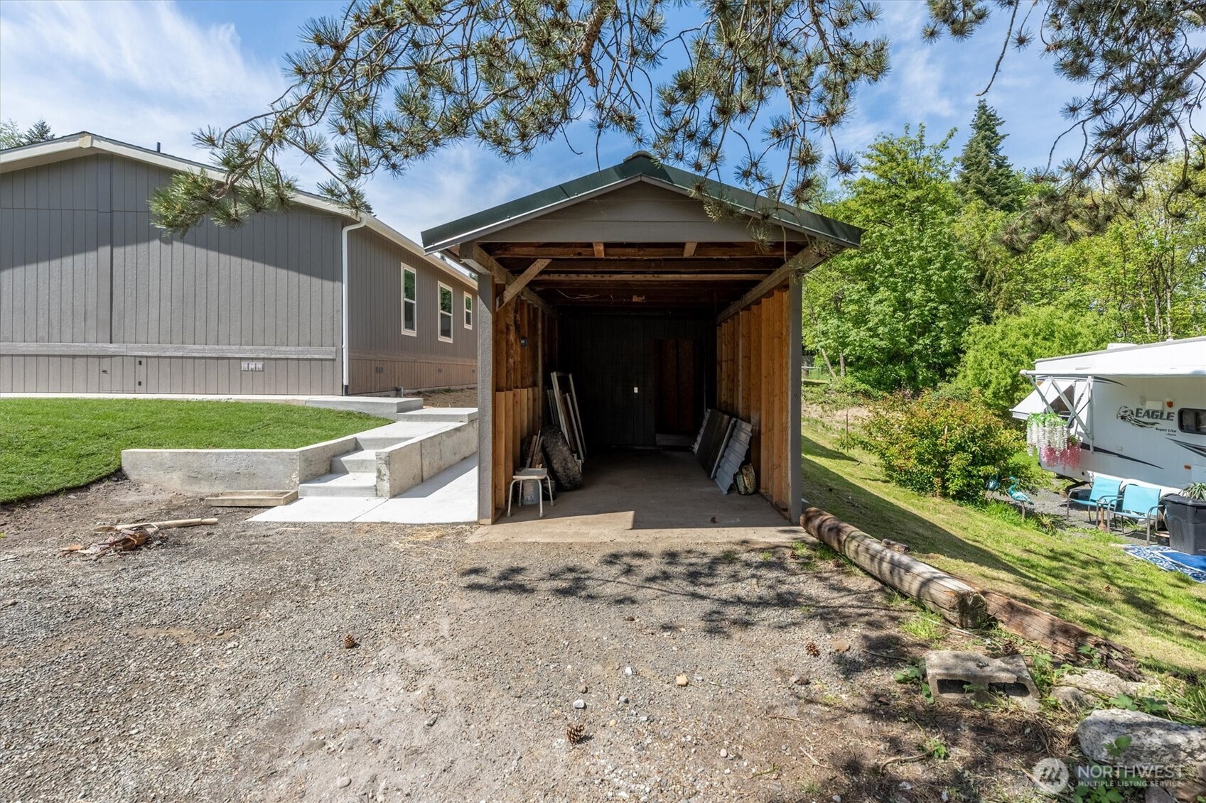 101 Sir Lancelot Drive Castle Rock WA 98611