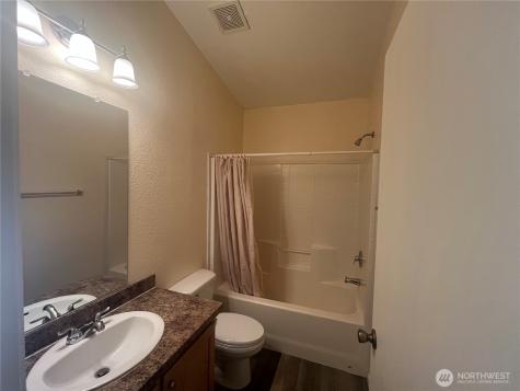 920 Castle Avenue Winthrop WA 98862