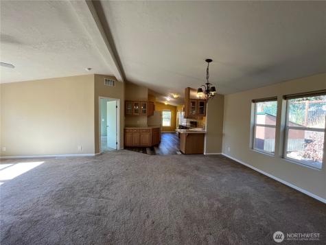 920 Castle Avenue Winthrop WA 98862