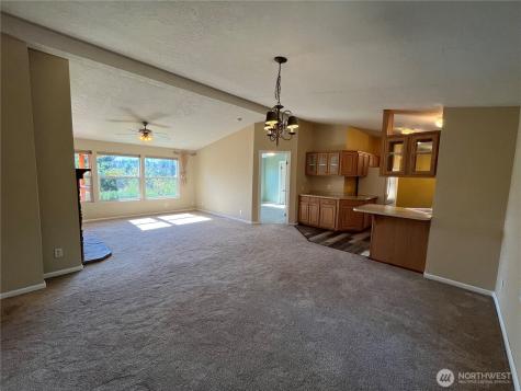 920 Castle Avenue Winthrop WA 98862