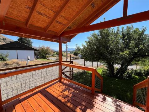 920 Castle Avenue Winthrop WA 98862
