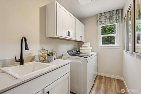 2028 NE Norseman Way Poulsbo WA 98370