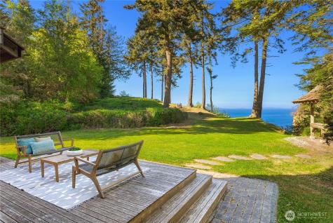 1744 Gasman Road Port Angeles WA 98362