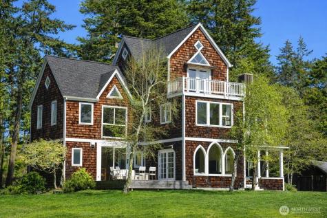 1744 Gasman Road Port Angeles WA 98362