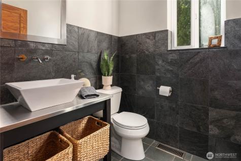 1744 Gasman Road Port Angeles WA 98362