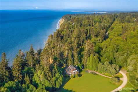 1744 Gasman Road Port Angeles WA 98362