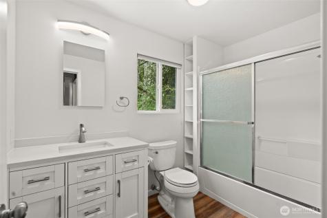 3502 Long Lake Drive SE Lacey WA 98503