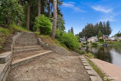 3502 Long Lake Drive SE Lacey WA 98503