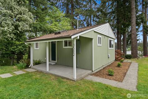 3502 Long Lake Drive SE Lacey WA 98503