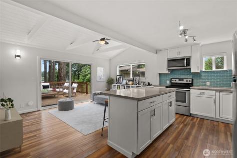 3502 Long Lake Drive SE Lacey WA 98503