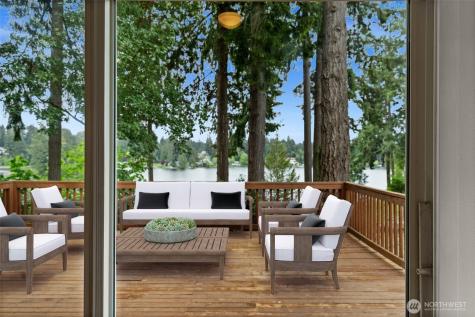 3502 Long Lake Drive SE Lacey WA 98503