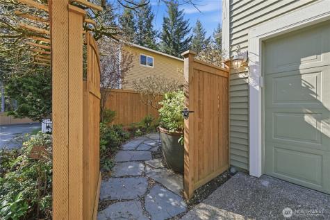36703 SE Gravenstein Court Snoqualmie WA 98065