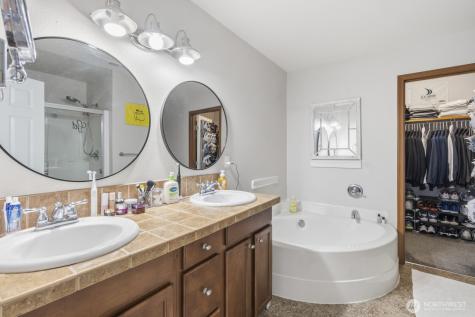 1804 Harborview Drive Aberdeen WA 98520