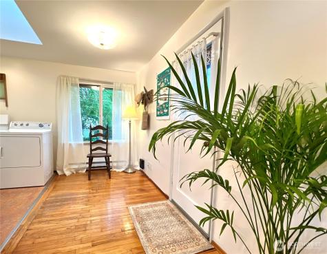 7919 45th Avenue S Seattle WA 98118