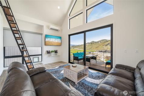 1414 Cottage Lane Chelan WA 98816