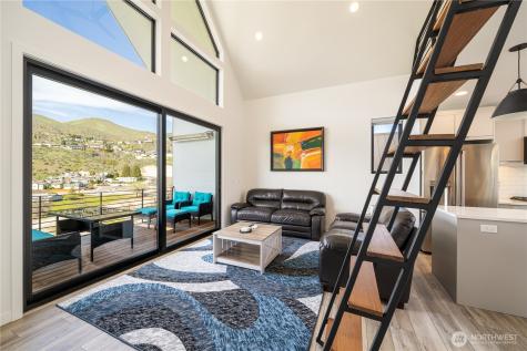 1414 Cottage Lane Chelan WA 98816