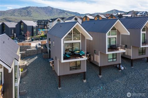1414 Cottage Lane Chelan WA 98816