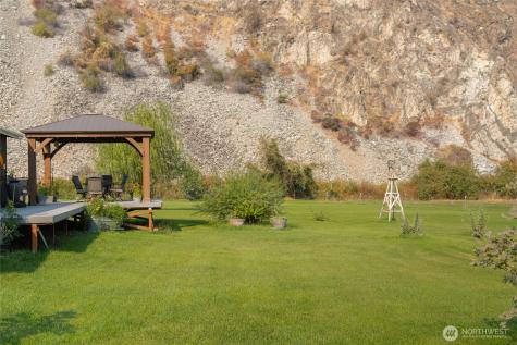 2560 Antione Creek Chelan WA 98816