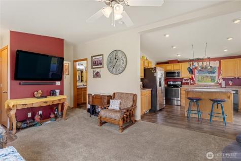 2560 Antione Creek Chelan WA 98816
