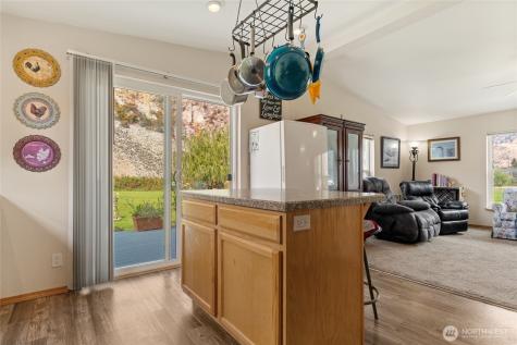 2560 Antione Creek Chelan WA 98816